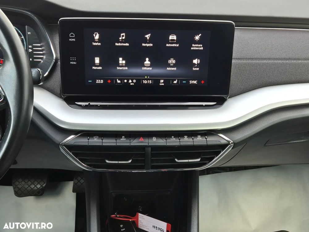 Skoda Octavia Combi 2.0 TDI DSG Style - 19