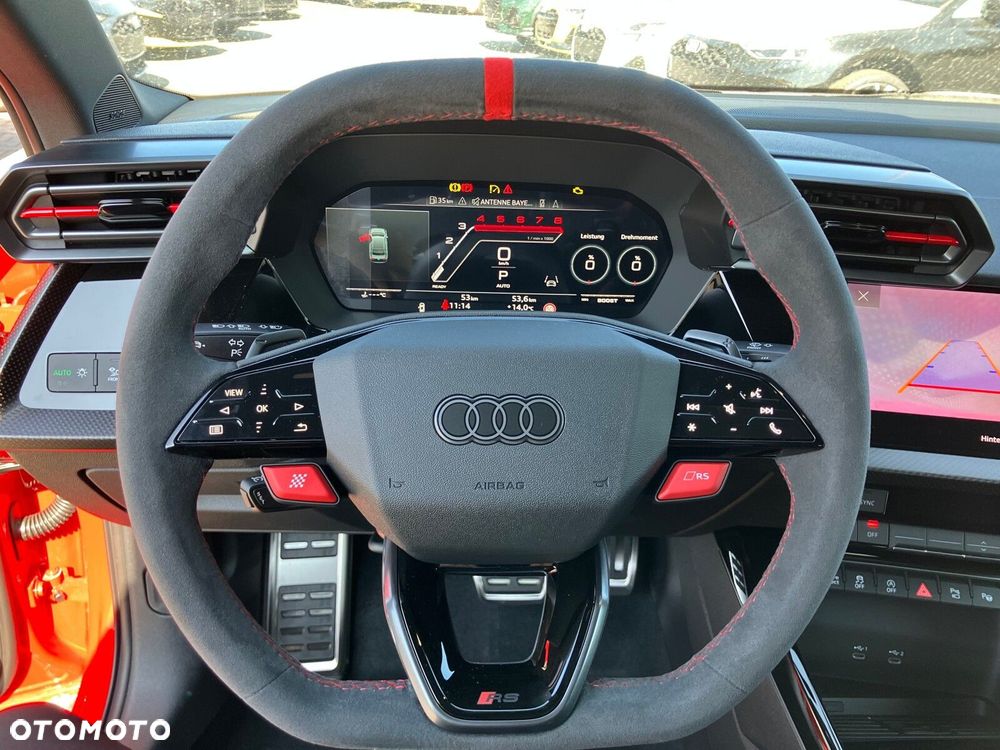 Audi RS3 Limousine - 14