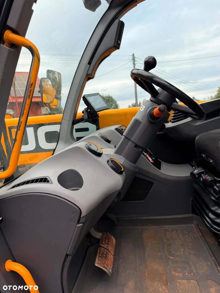 JCB 538-60 Agri Super - 24
