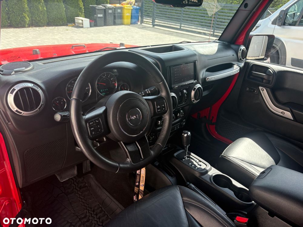 Jeep Wrangler 3.6 Unlim Sahara - 8