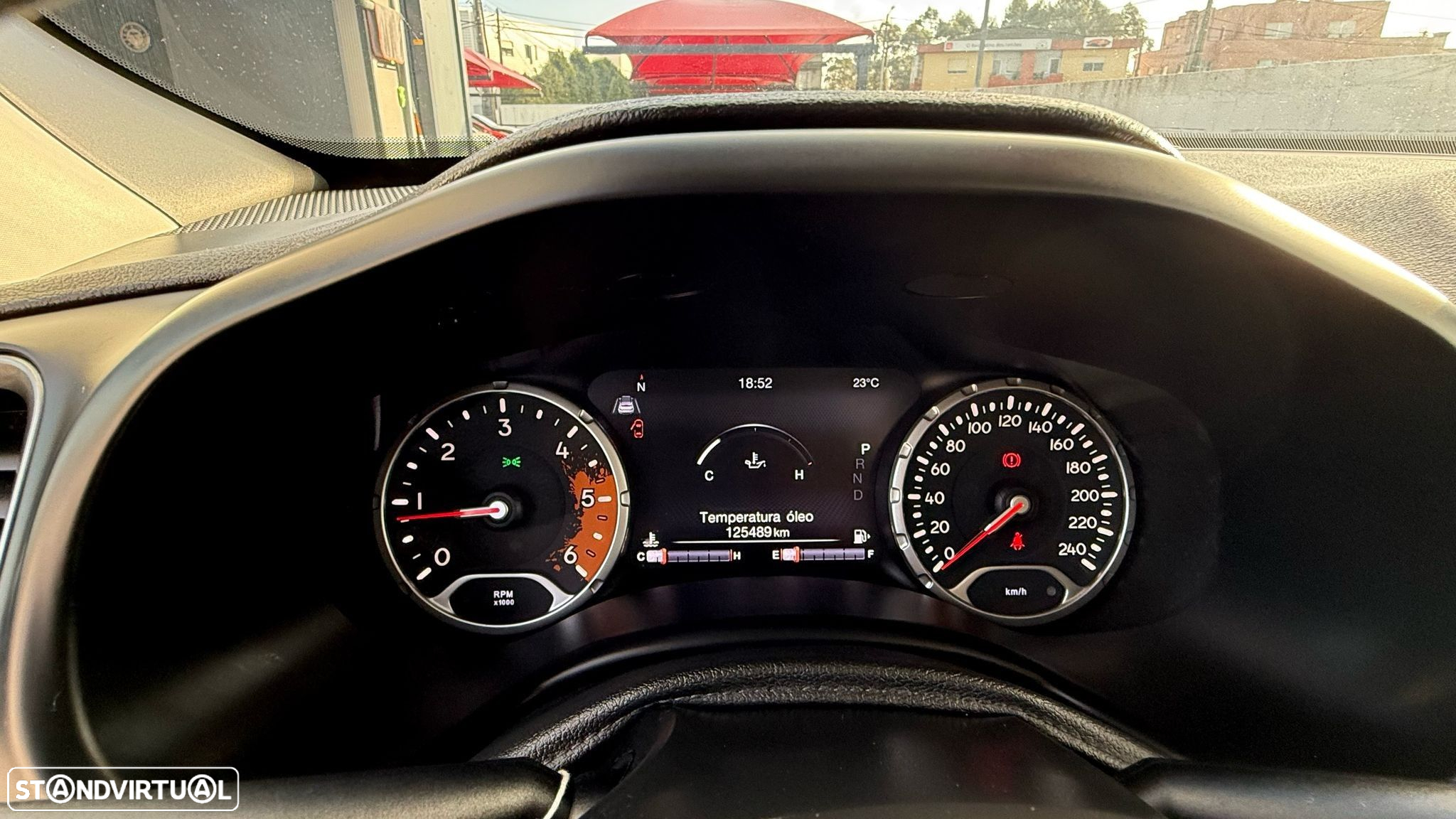 Jeep Renegade 1.6 MJD Limited DCT - 29
