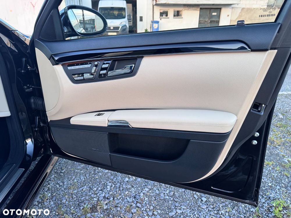 Mercedes-Benz Klasa S 500 4-Matic - 16