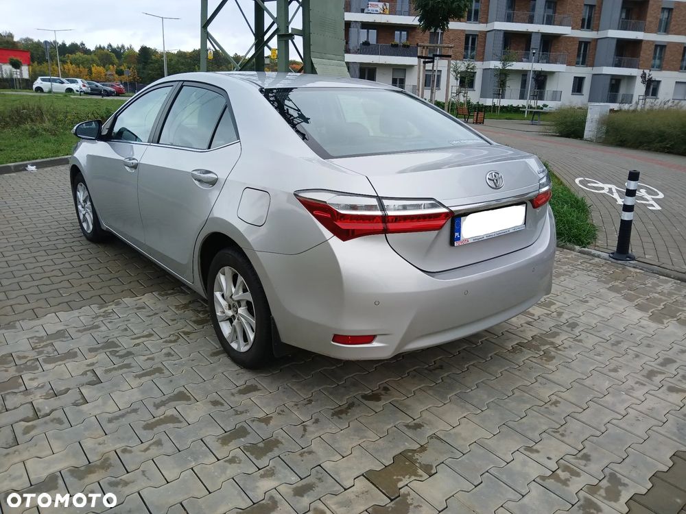 Toyota Corolla 1.6 Comfort - 5