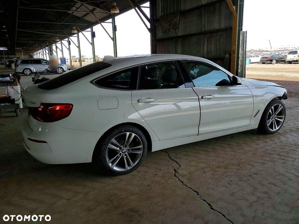 BMW 3GT 330i GPF xDrive Sport Line - 3