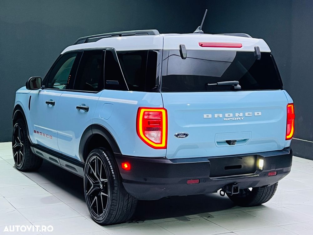 Ford Bronco - 13