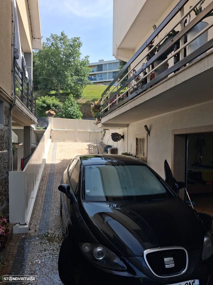 SEAT Leon 2.0 TDI DSG Stylance - 4