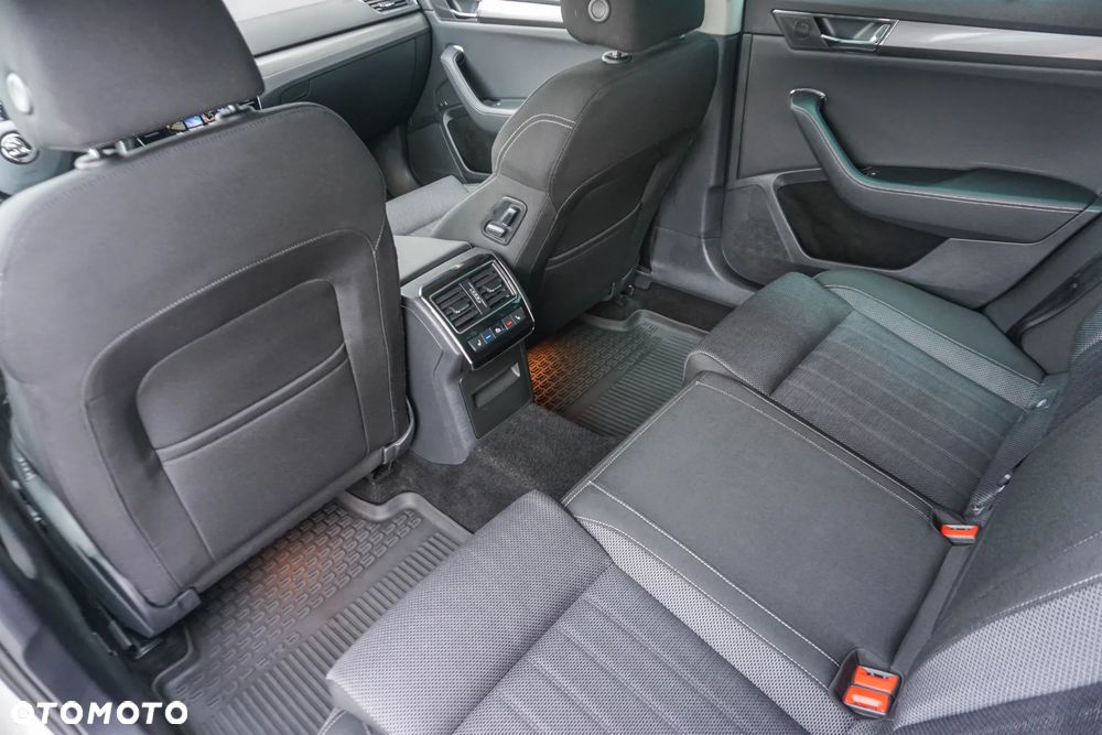 Skoda Superb 1.5 TSI ACT Style DSG - 29