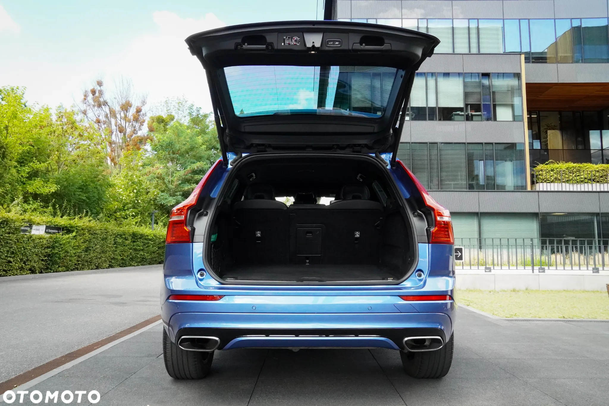 Volvo XC 60 D5 AWD R-Design - 8