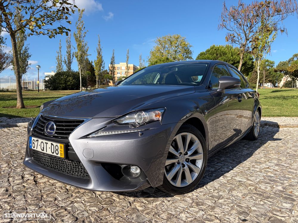 Lexus IS 300H