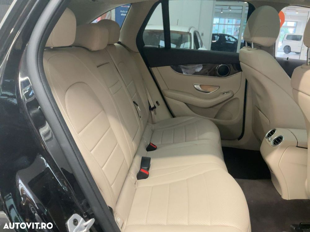 Mercedes-Benz GLC 250 4MATIC 9G-TRONIC - 10