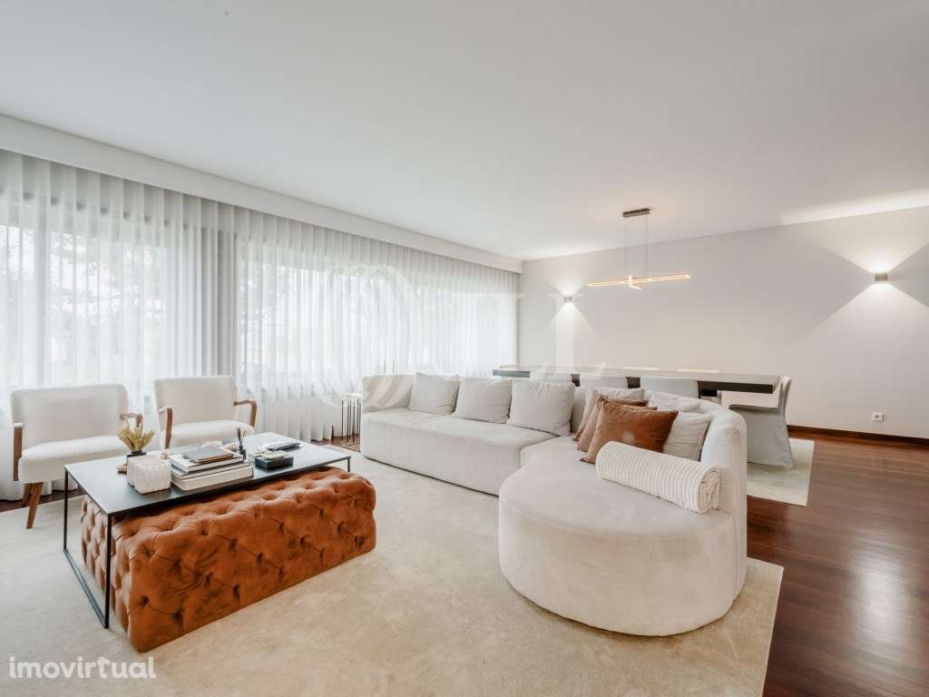 Moradia T4 com piscina e garagem na Maia, Porto - Grande imagem: 3/35