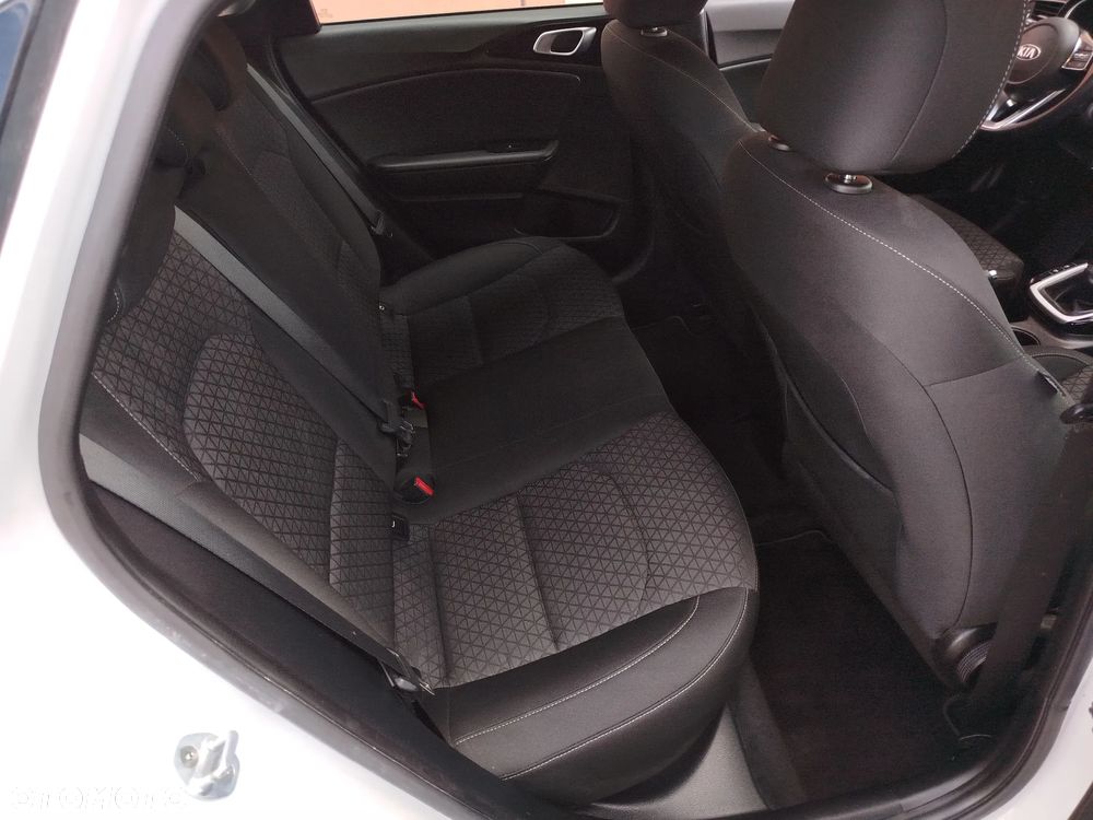 Kia Ceed 1.0 T-GDI ISG Platinum Edition - 24