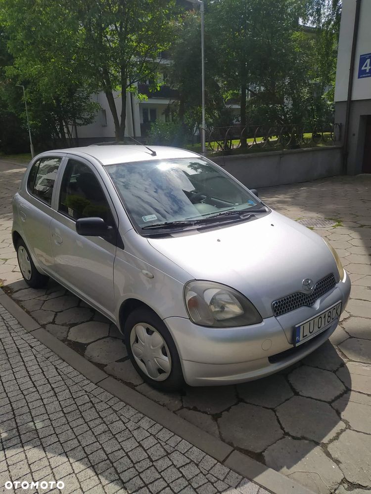 Toyota Yaris 1.3 Terra - 1