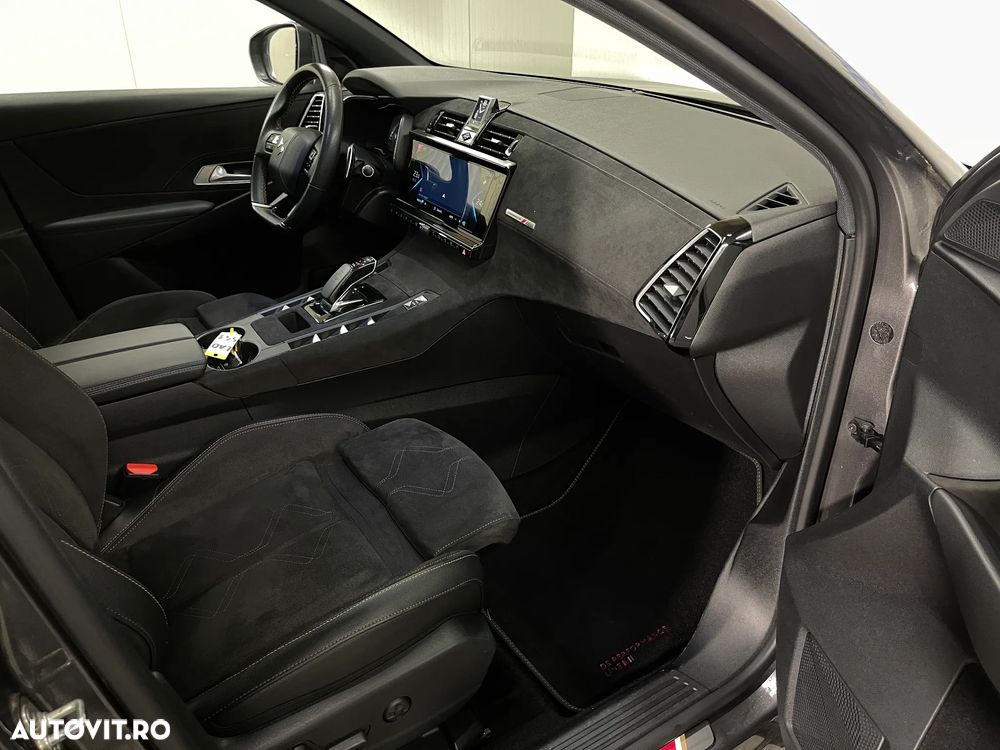 DS Automobiles DS 7 Crossback 1.6 PHeV AWD 300 EAT8 PERFORMANCE LINE + - 9