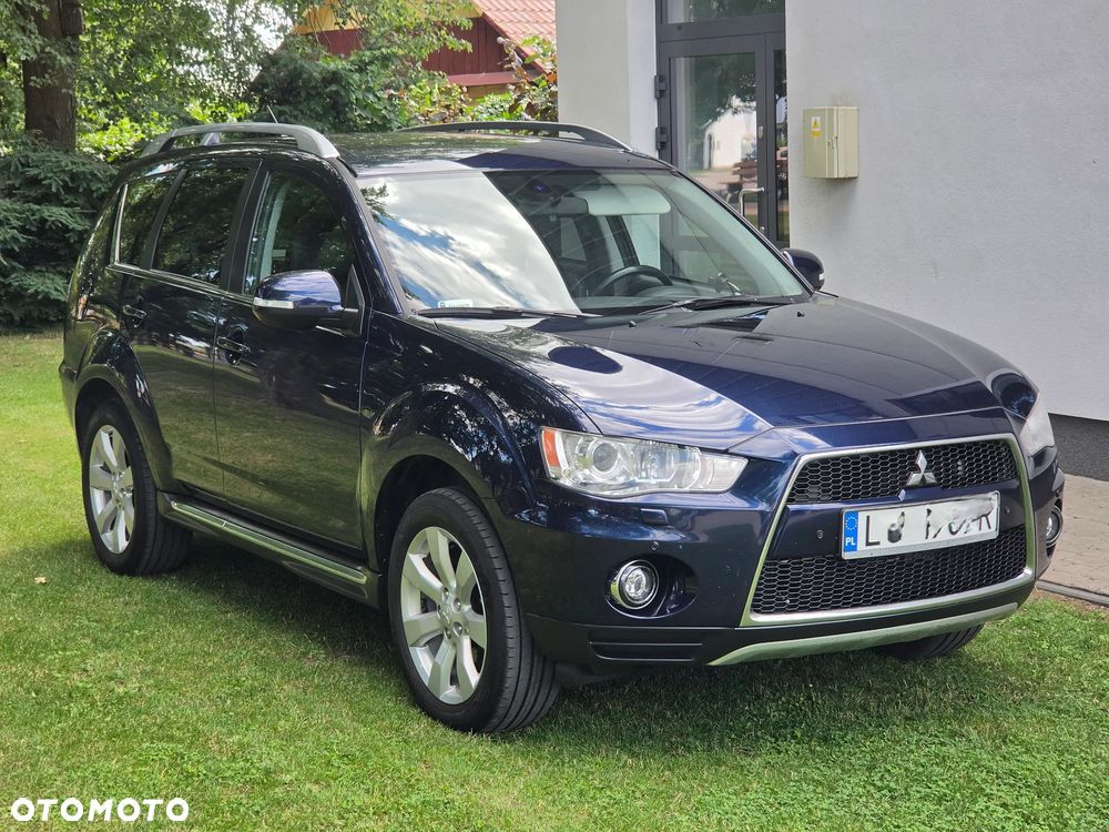 Mitsubishi Outlander 2.0 DI-D 4WD Intense - 2