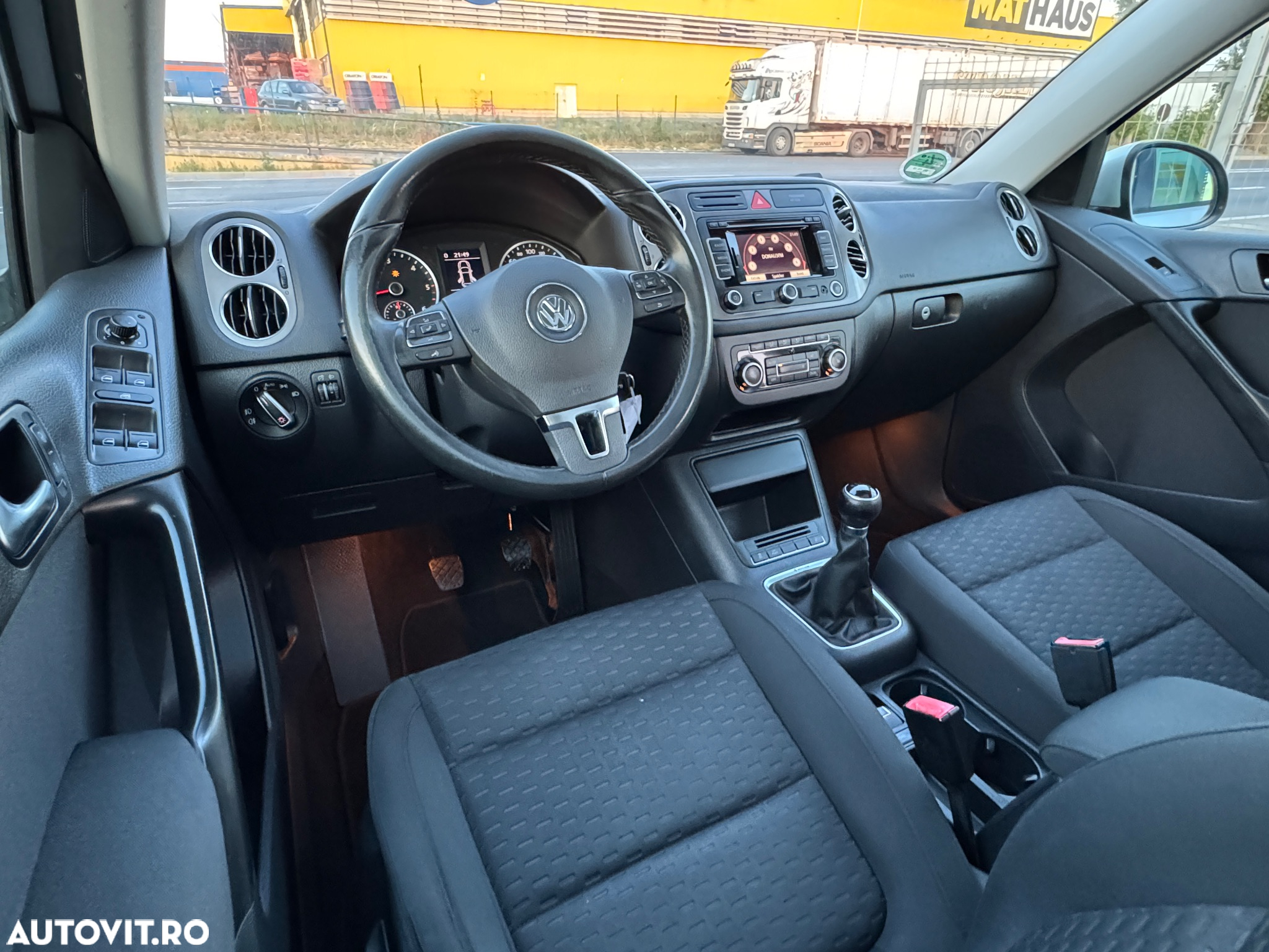 Volkswagen Tiguan 2.0 TDI 4Motion Trend & Fun - 12