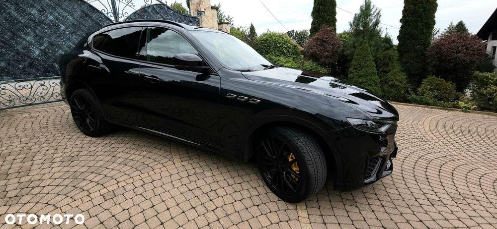 Maserati Levante - 12