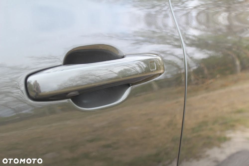 Volvo XC 60 B4 D AWD Geartronic Momentum Pro - 10