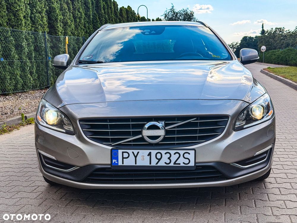 Volvo V60 D3 Momentum - 18
