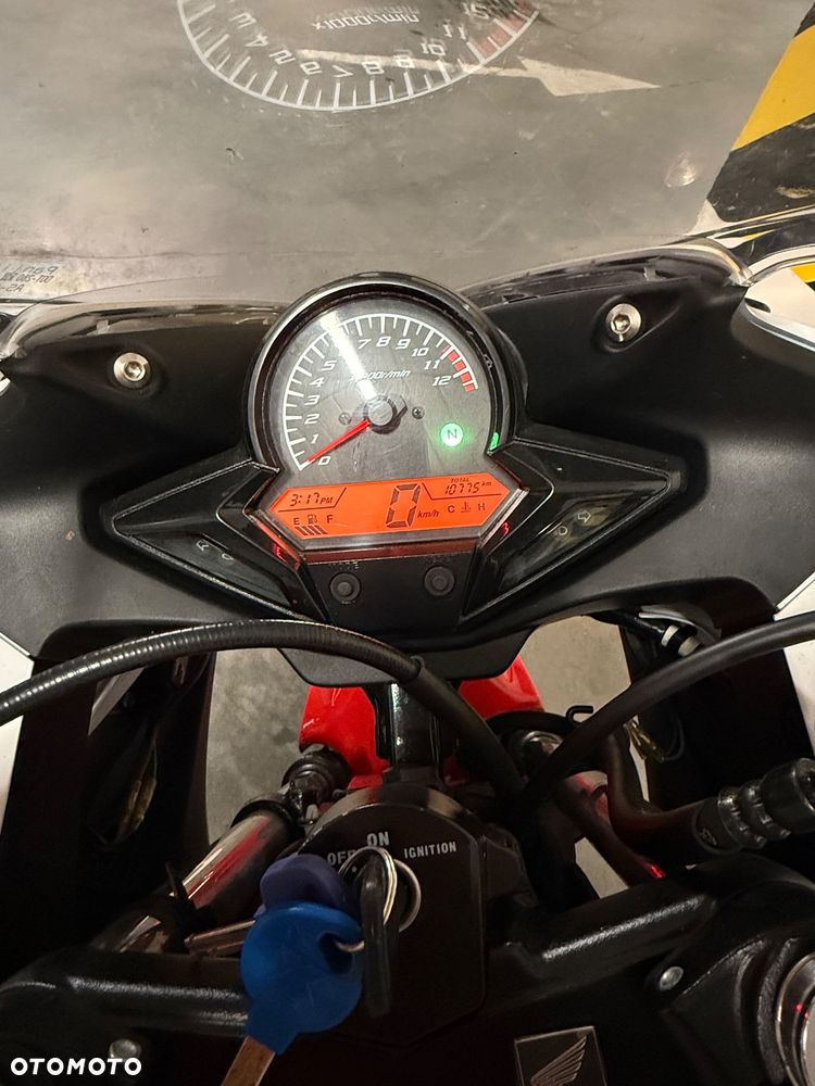 Honda CBR - 9