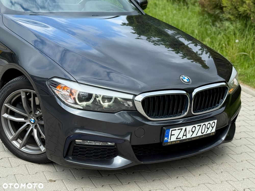 BMW Seria 5 520d M Sport - 9