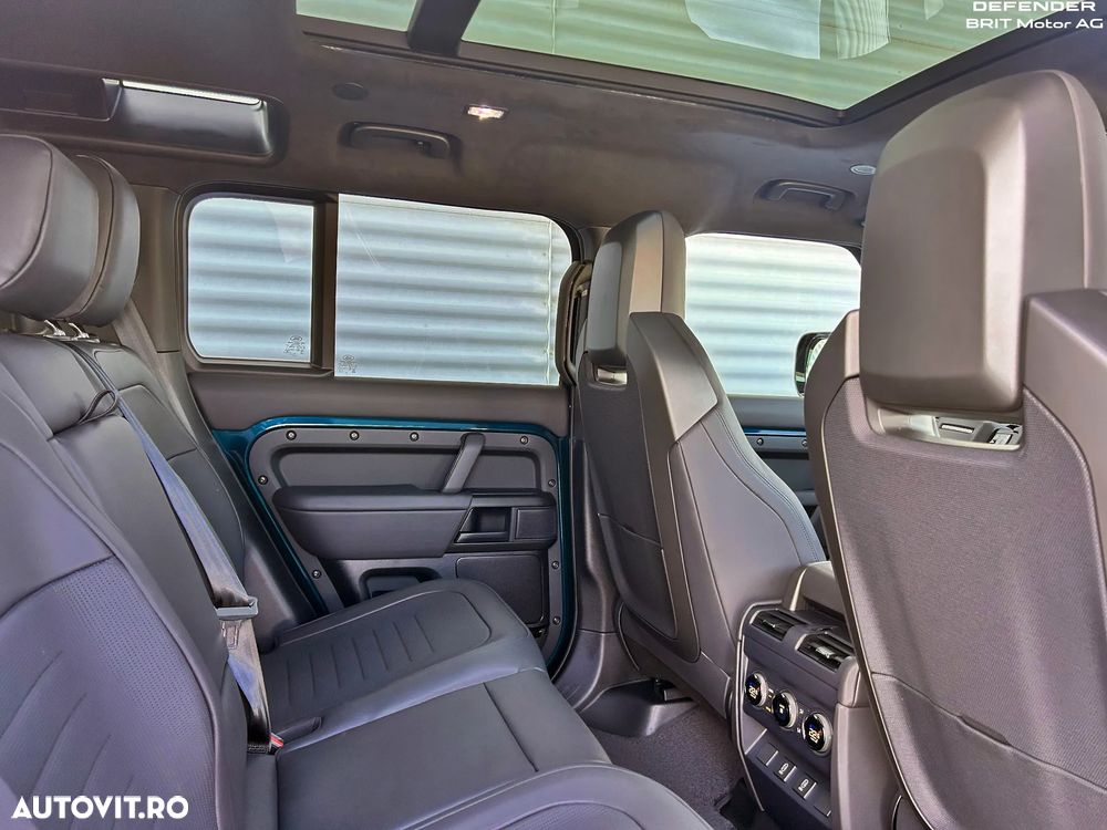 Land Rover Defender - 10