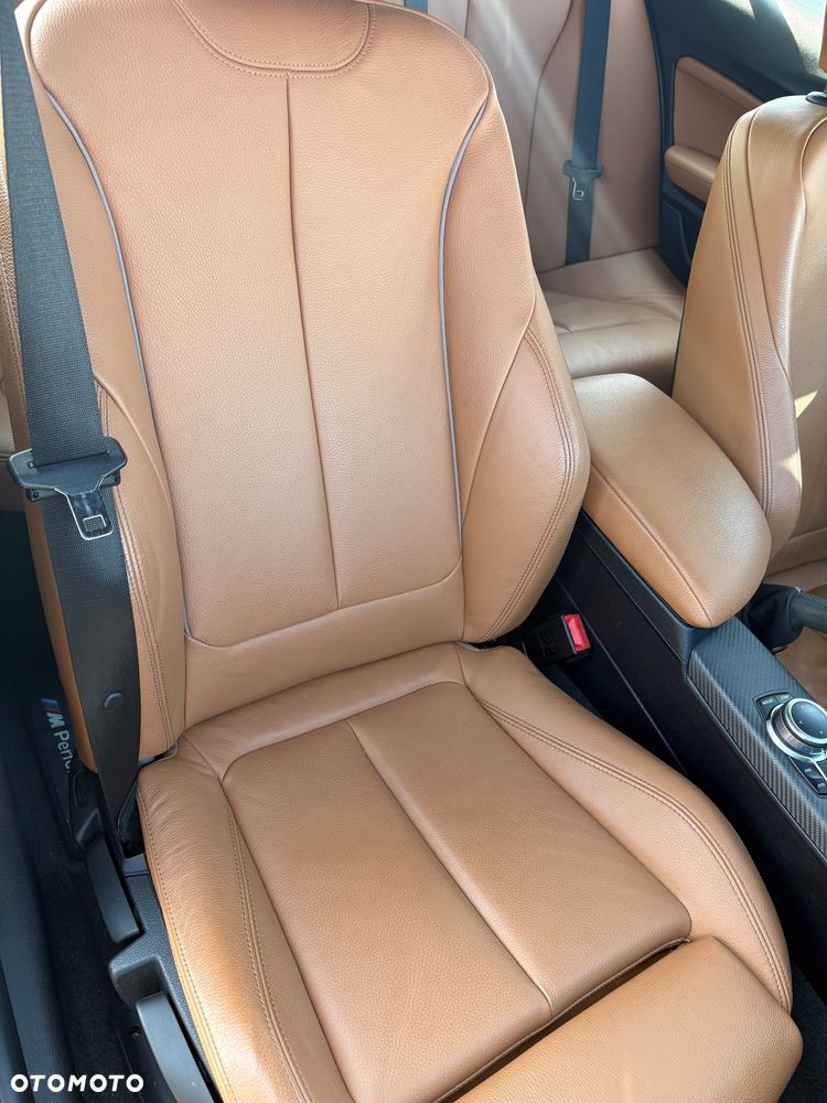 BMW Seria 1 120i M Sport Shadow - 17
