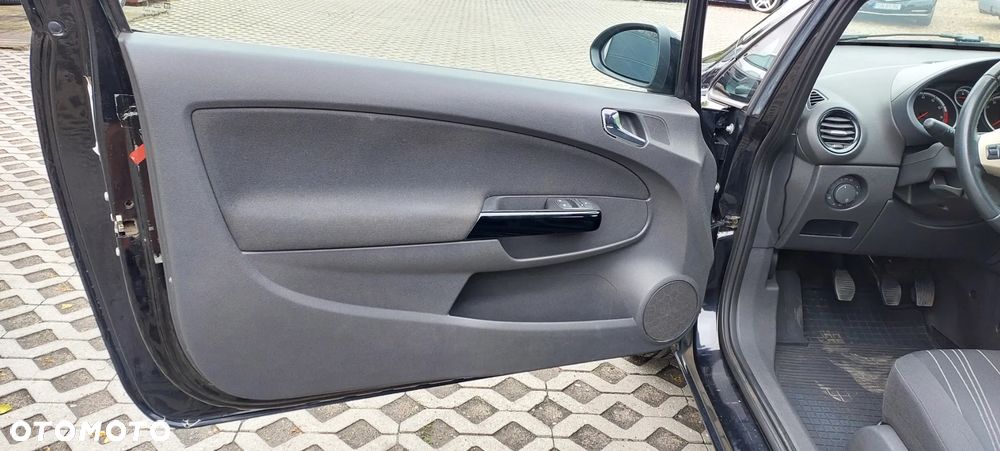 Opel Corsa - 33