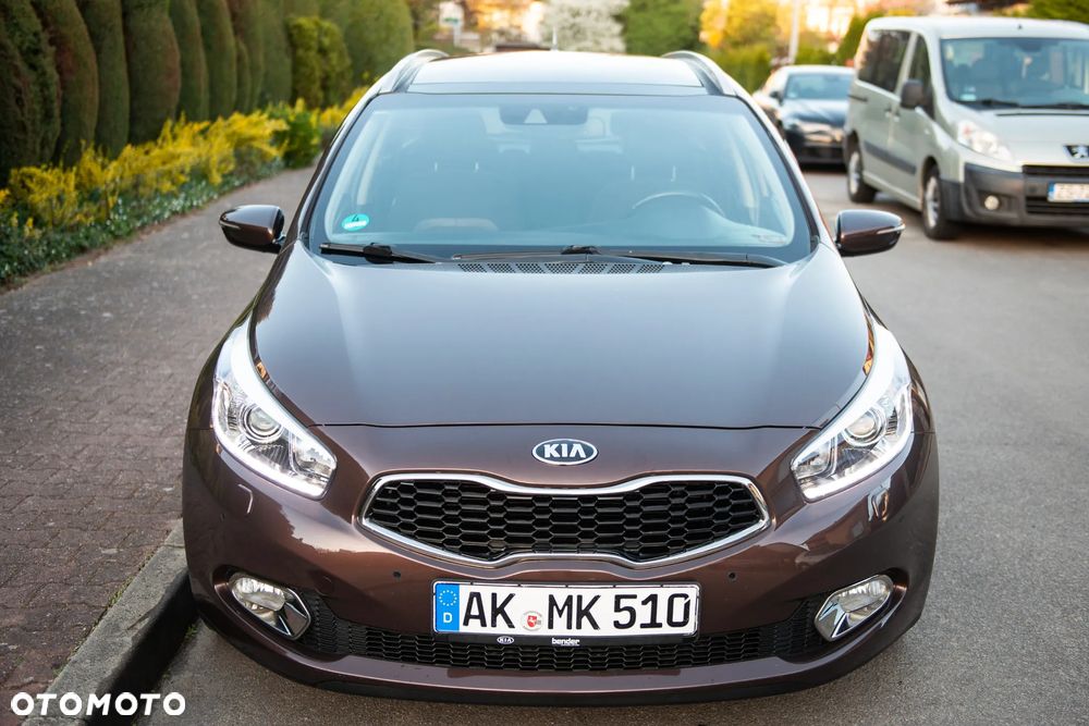 Kia Ceed 1.6 GDI ISG Platinum Edition - 2