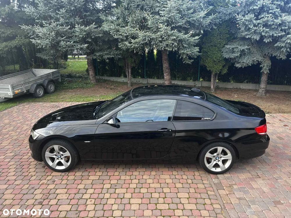 BMW Seria 3 320i - 4