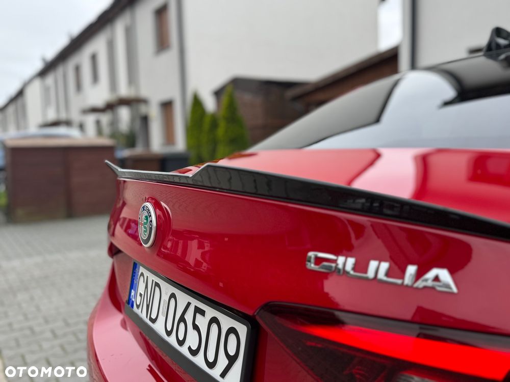 Alfa Romeo Giulia 2.0 Turbo 16V AT8 Veloce Ti - 31