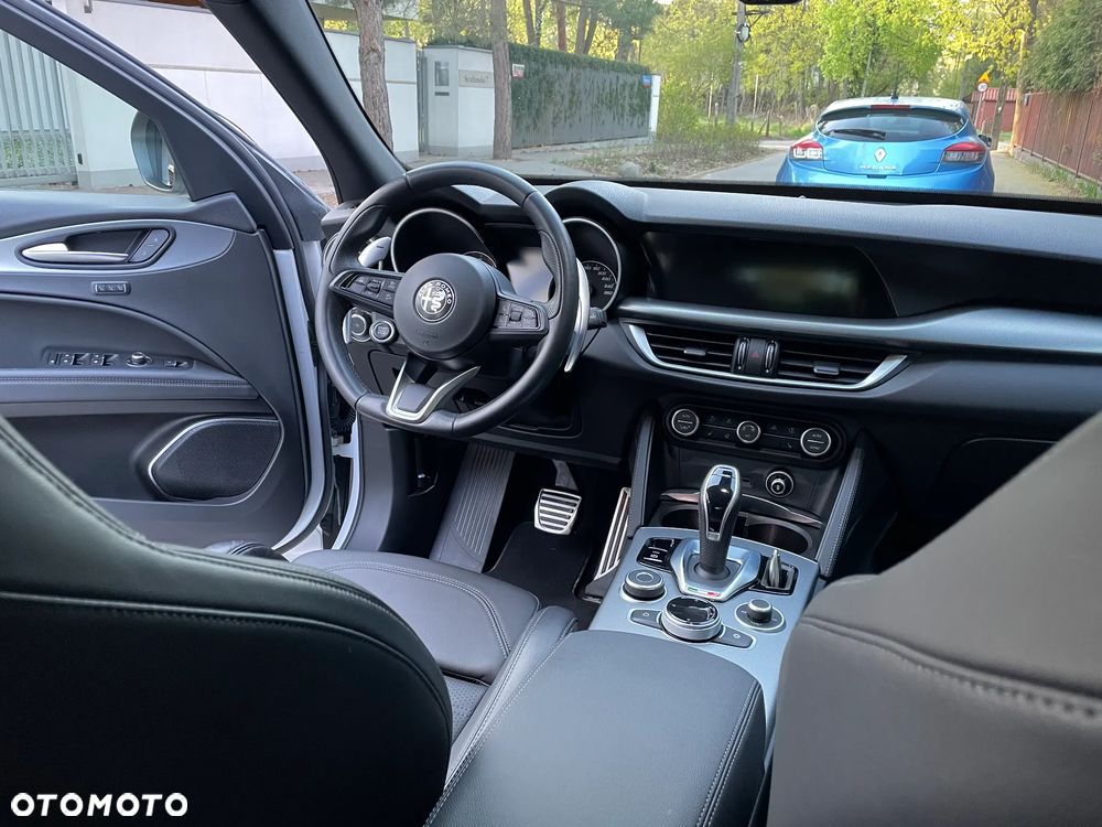Alfa Romeo Stelvio 2.0 Turbo Veloce Q4 - 14