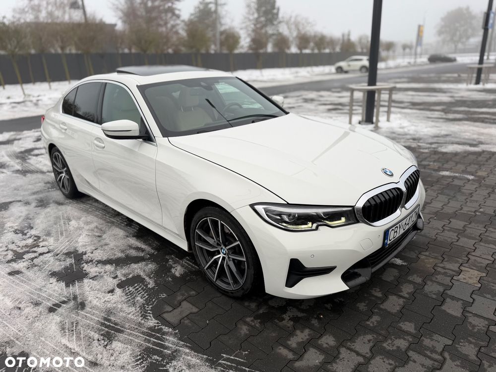 BMW Seria 3 330i Sport Line - 7