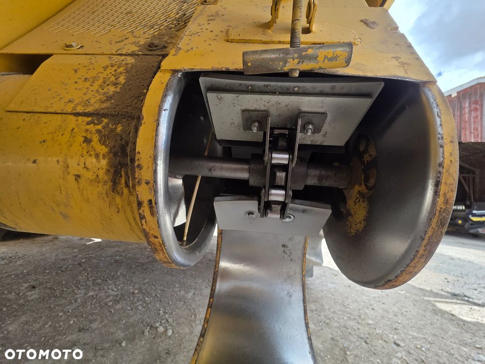New Holland TX 66 - 6