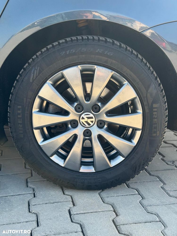 Volkswagen Passat 2.0TDI Highline DPF 4Motion - 6