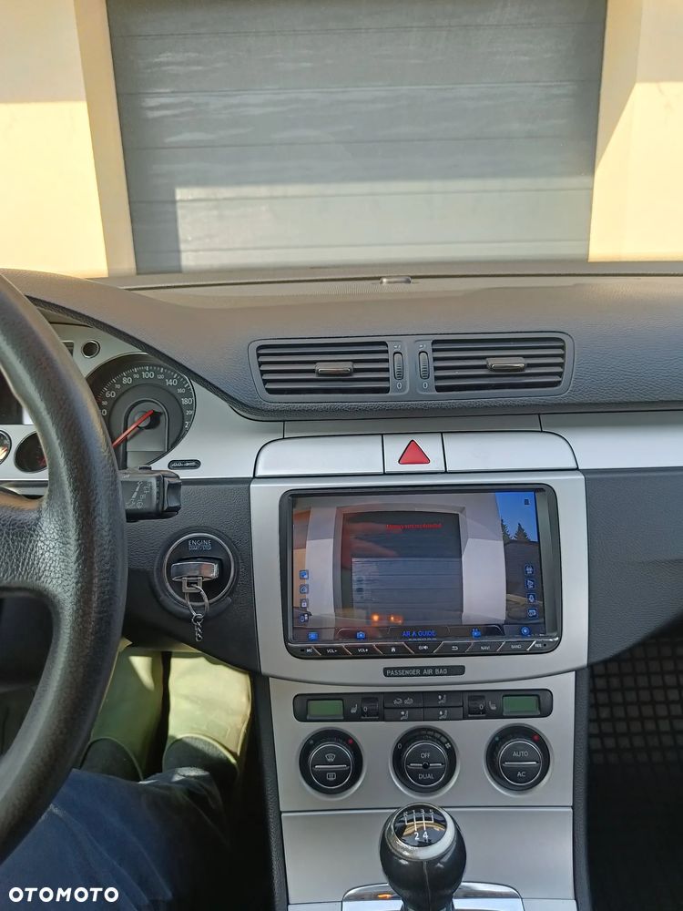 Volkswagen Passat 1.9 TDI Comfortline - 40