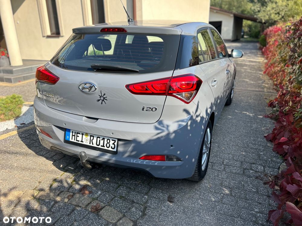 Hyundai i20 1.2 Trend - 9