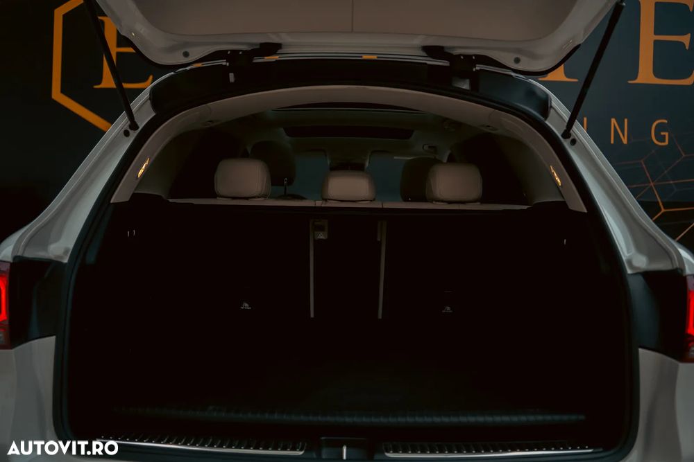 Mercedes-Benz GLC 300 e 4MATIC - 35