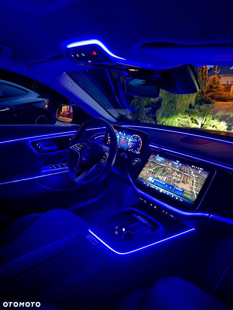 Mercedes-Benz Klasa E 220 d 4-Matic - 31