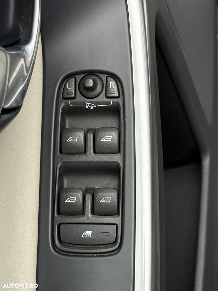 Volvo XC 60 D4 Geartronic Ocean Race - 15