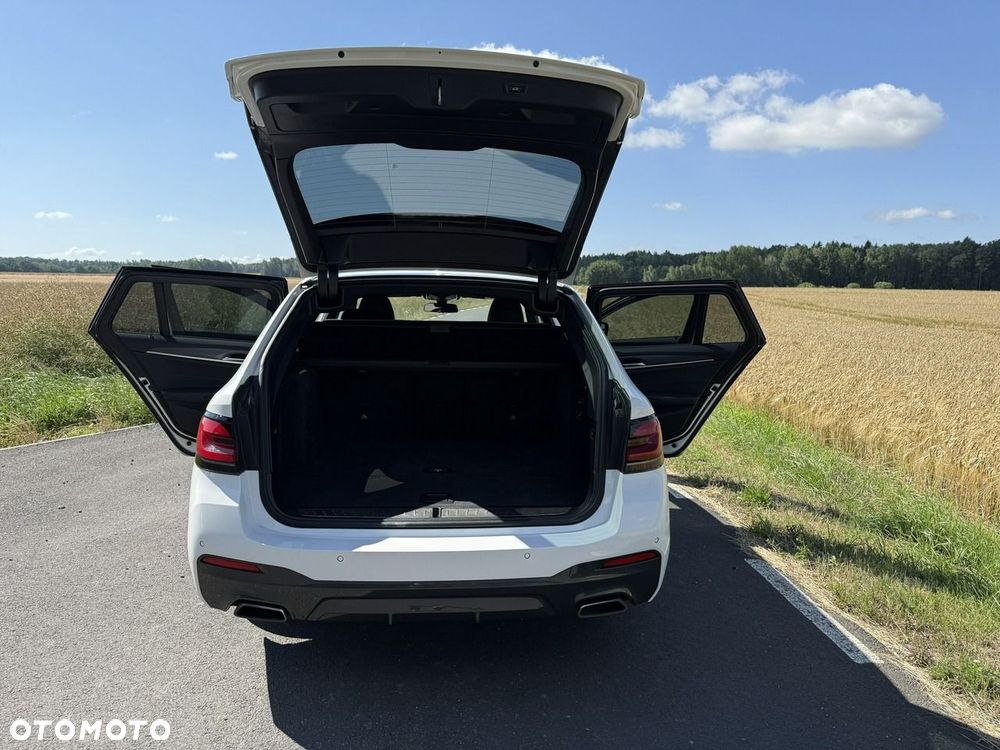 BMW Seria 5 530d mHEV M Sport sport - 8