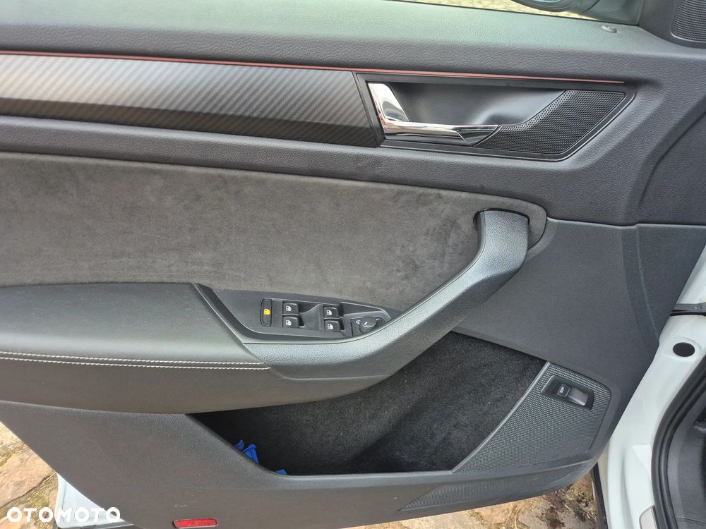 Skoda Kodiaq 2.0 TDI 4x4 DSG Sportline - 14