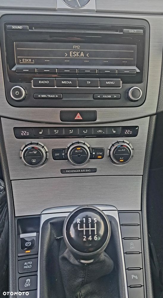 Volkswagen Passat 2.0 TDI Comfortline - 9