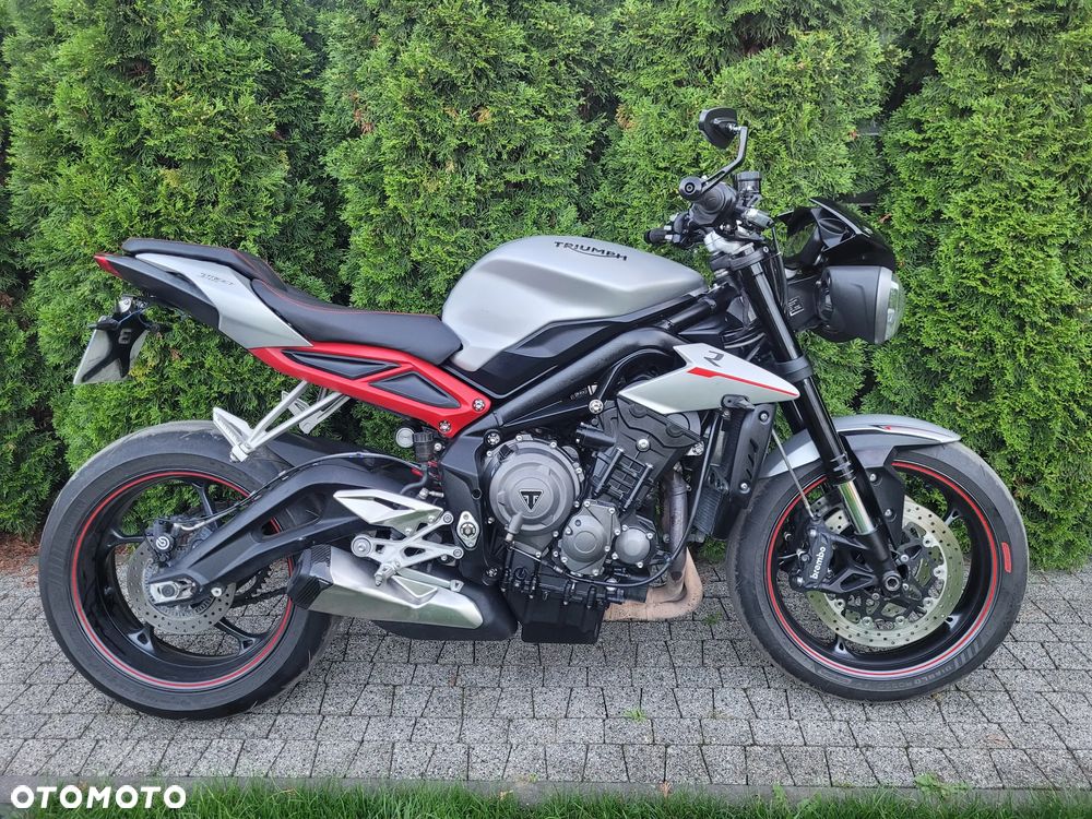 Triumph Street Triple - 9