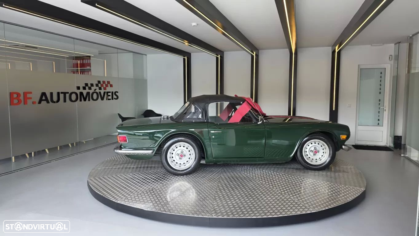 Triumph TR6 - 9