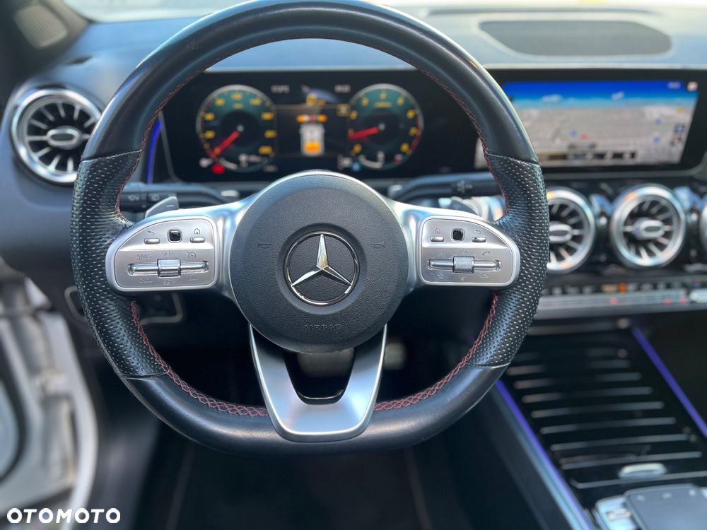 Mercedes-Benz GLB 200 AMG Line 7G-DCT - 23