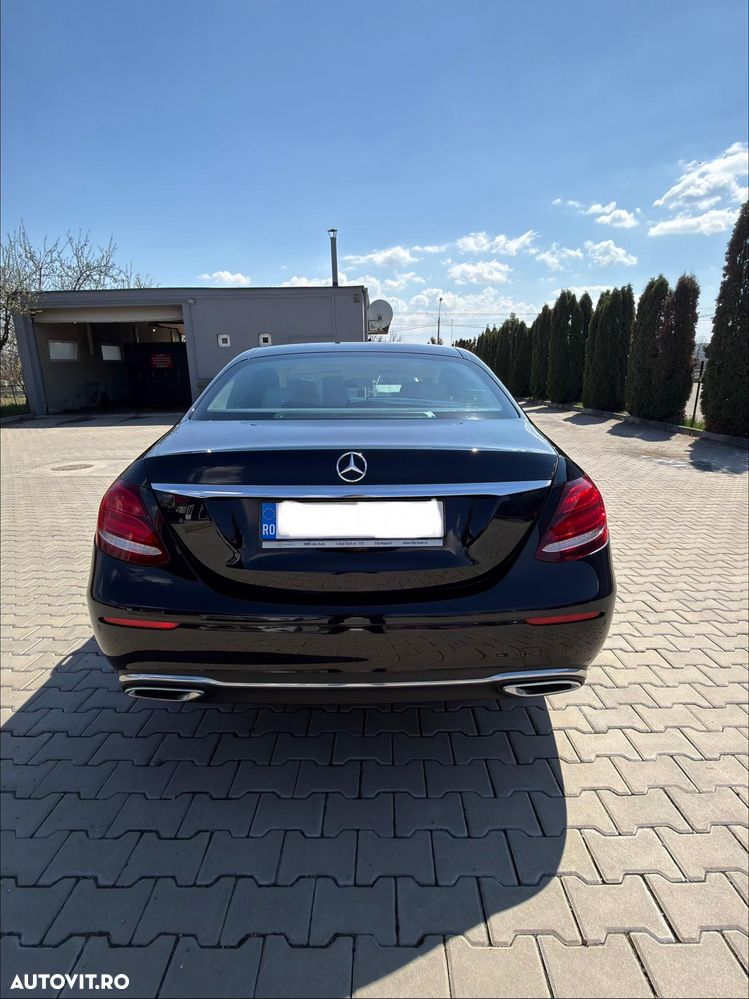 Mercedes-Benz E 220 d Aut. - 3