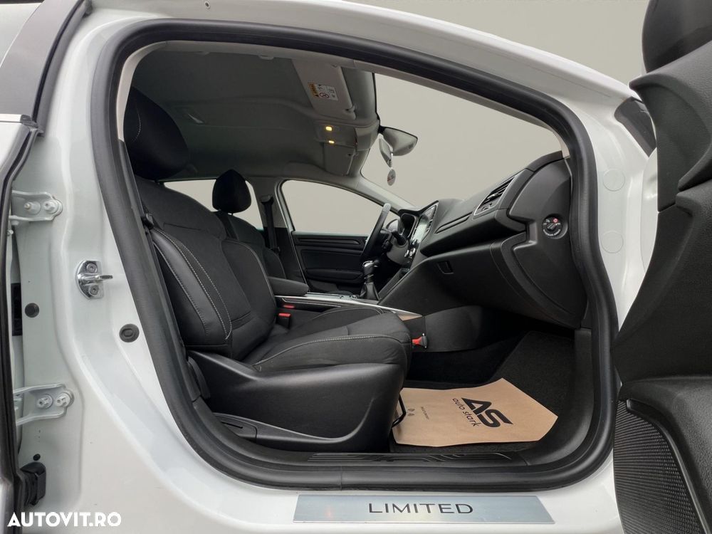 Renault Megane Grandtour TCe 140 GPF LIMITED - 20