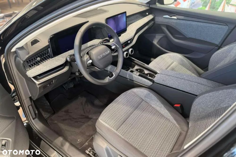 Skoda Superb 1.5 TSI mHEV Drive DSG - 9