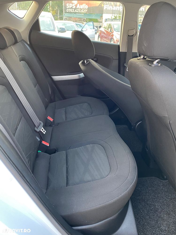 Kia Ceed 1.6 CRDi 136 ISG Vision - 6